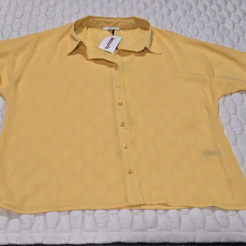 Milano Women's New With Tags Button Down Short Sleeve Shirt Solid Yellow Large
